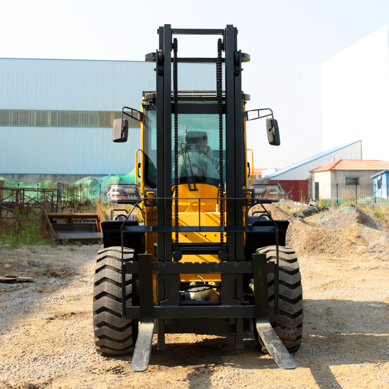 3.VTF-4000-Rough-Terrain-Forklift