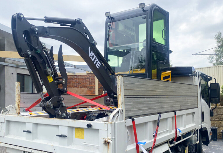 Vote-Mini-Excavator-20