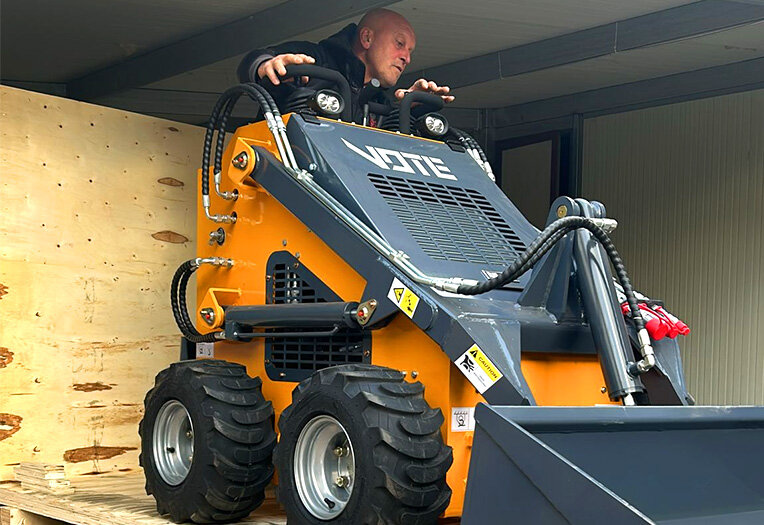 Vote-Mini-Skid-Steer-Loader-480W